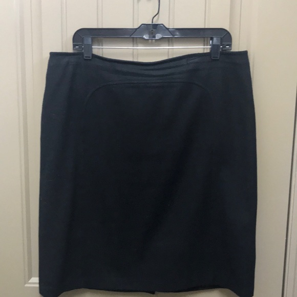 Wool knee length pencil skirt 16 - Picture 1 of 2